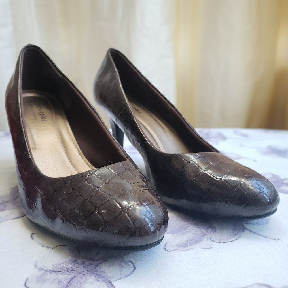 Comfort Plus by Predictions Brown Slip-on Heel Pumps Shoes Women's Size 9 1/2